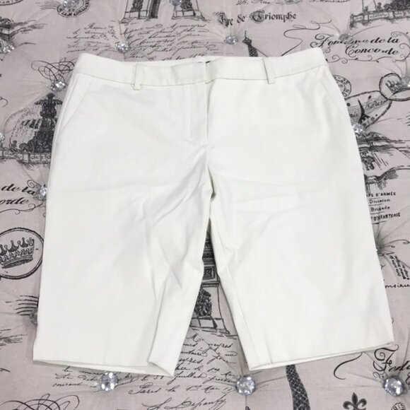 THEORY Basic Tailored Shorts In Ivory - Picture 2 of 7